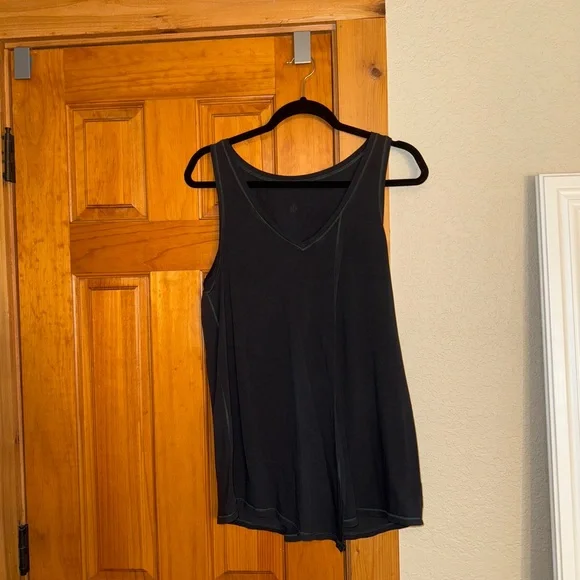 Lululemon Knot A Problem Tank - Picture 5 of 9